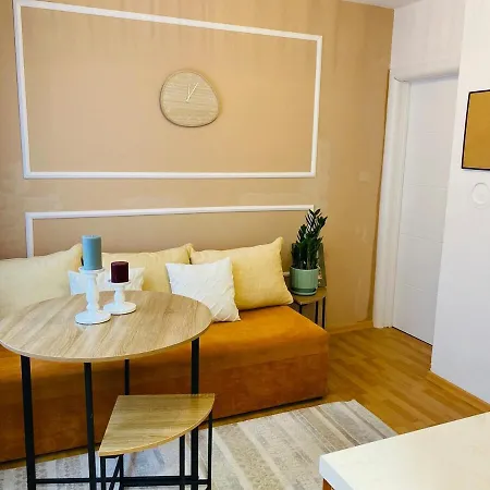 Nafaka Apartment, Old Town